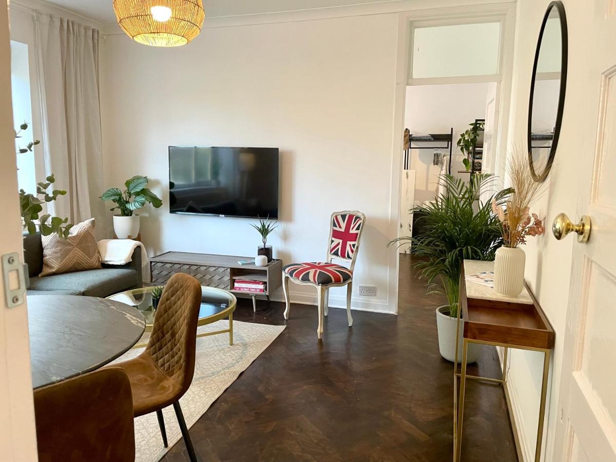 Newly Refurbished 2 Bedroom Apartment In South London Exterior photo